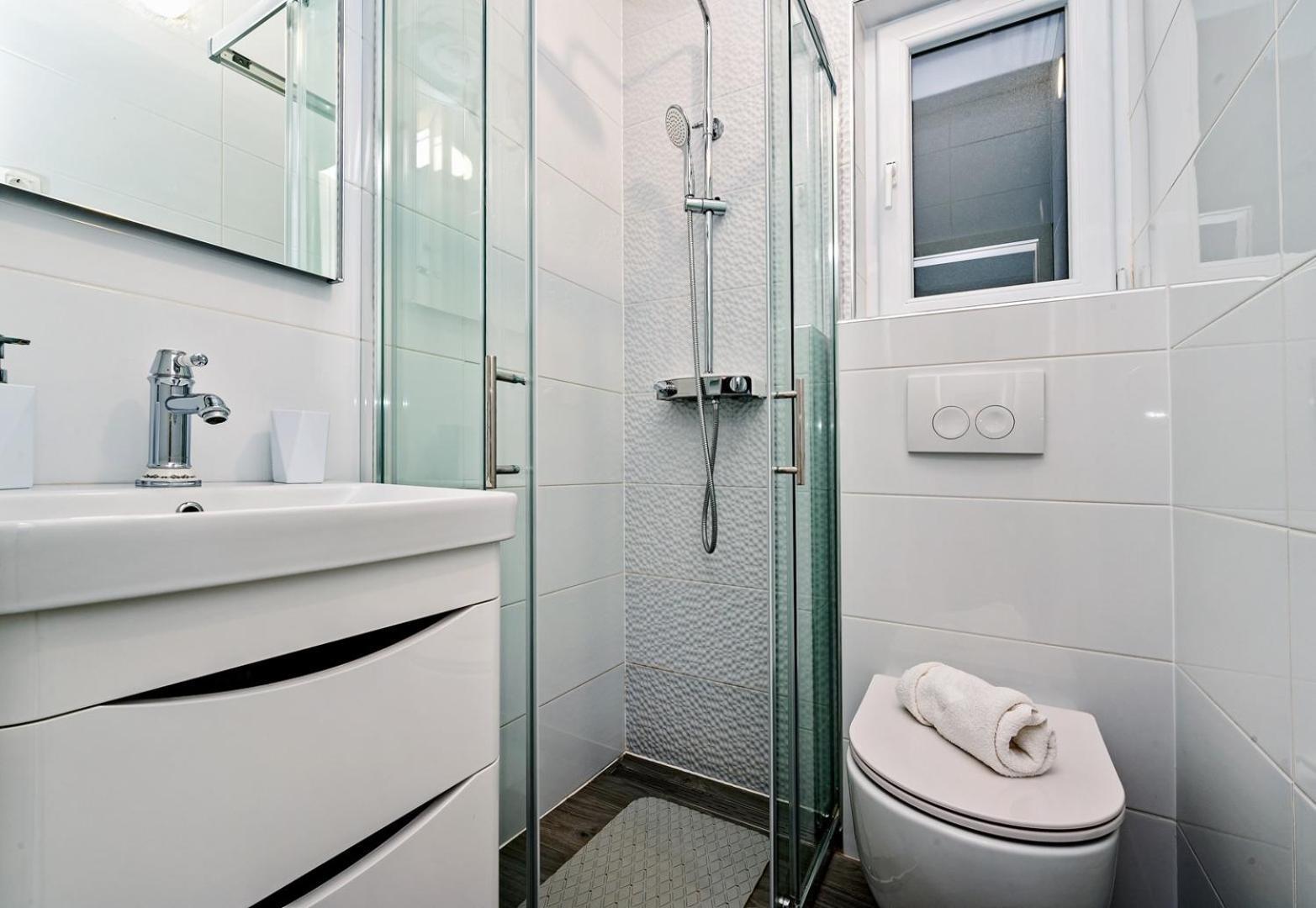Sea Flower Beachfront Villa Севид Екстериор снимка