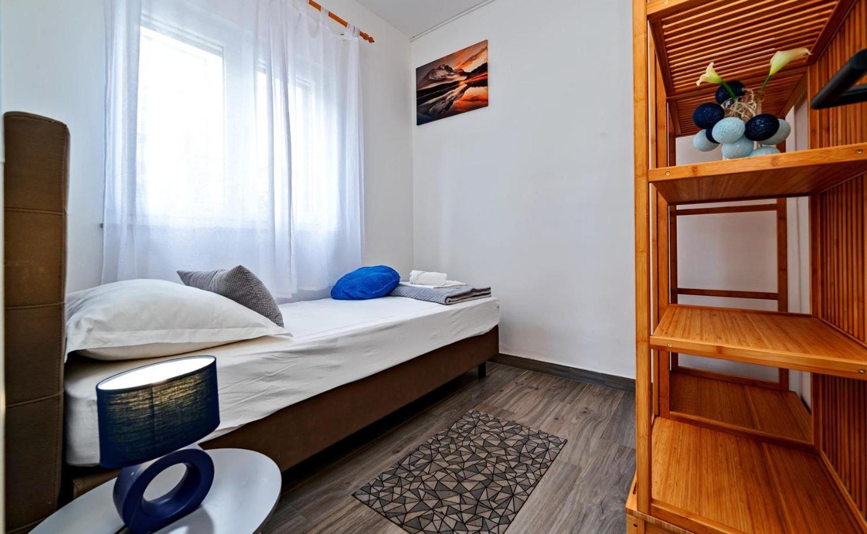 Sea Flower Beachfront Villa Севид Екстериор снимка