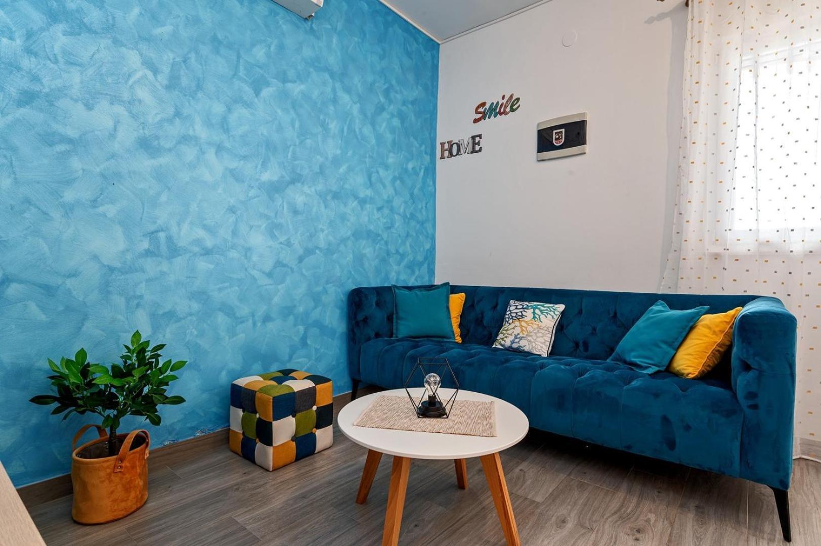 Sea Flower Beachfront Villa Севид Екстериор снимка